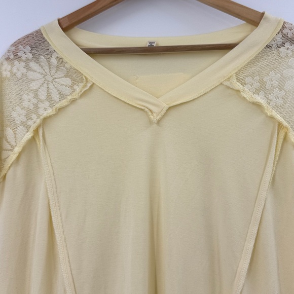 POL Soft yellow high low relaxed fit oversized top lace inserts light yellow - Picture 2 of 15